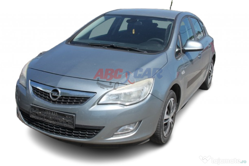 Dezmembrez Opel Astra J hatchback 2009-2012 1.7 CDTI cod motor: A17DTJ