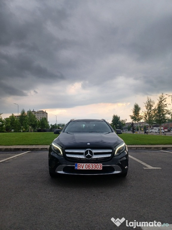 Mercedes Benz GLA 180 CDI &g-DCT