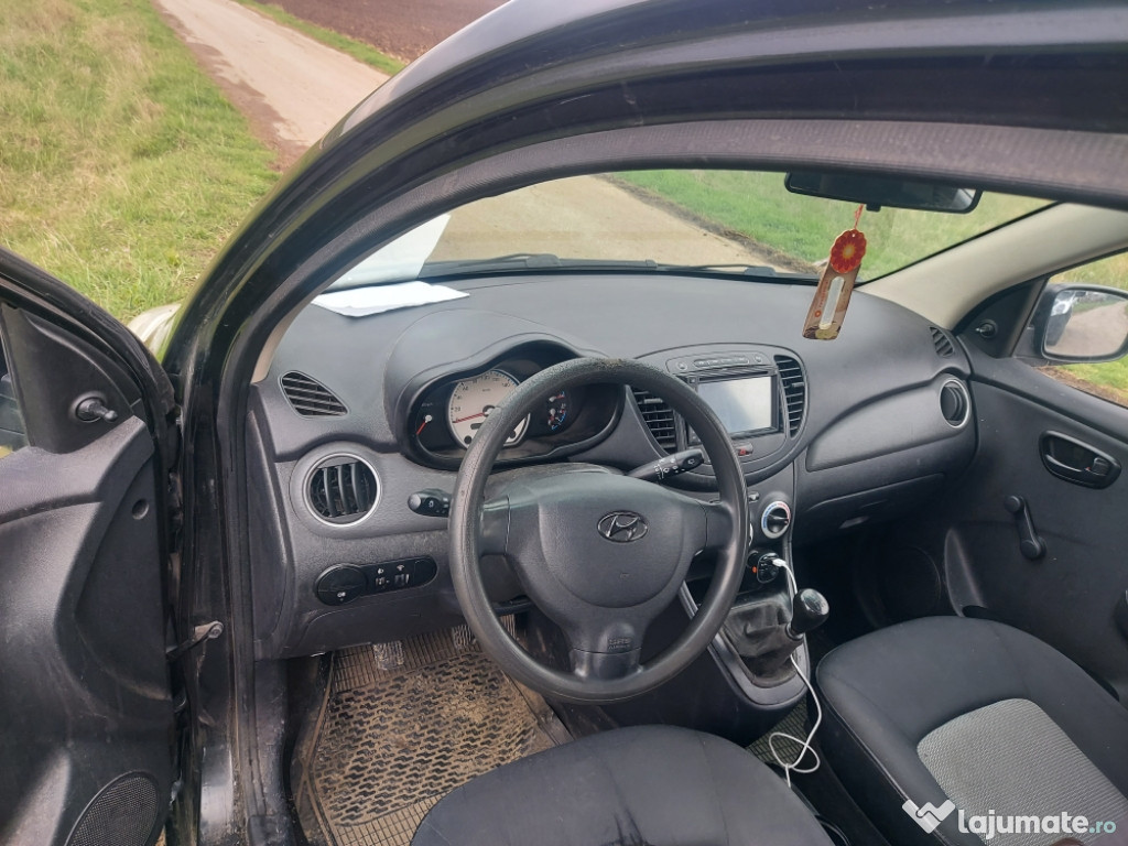 Vand hyundai i10 din 2009 benzina
