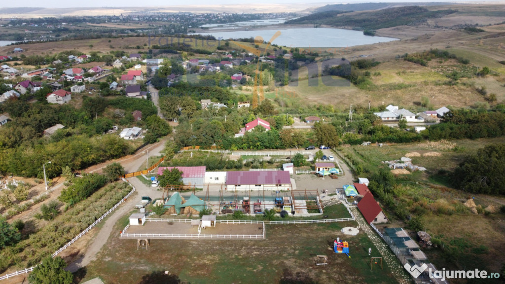 AFACERE - FERMĂ cu 20 ha, mini ZOO, hale si utilaje agricol