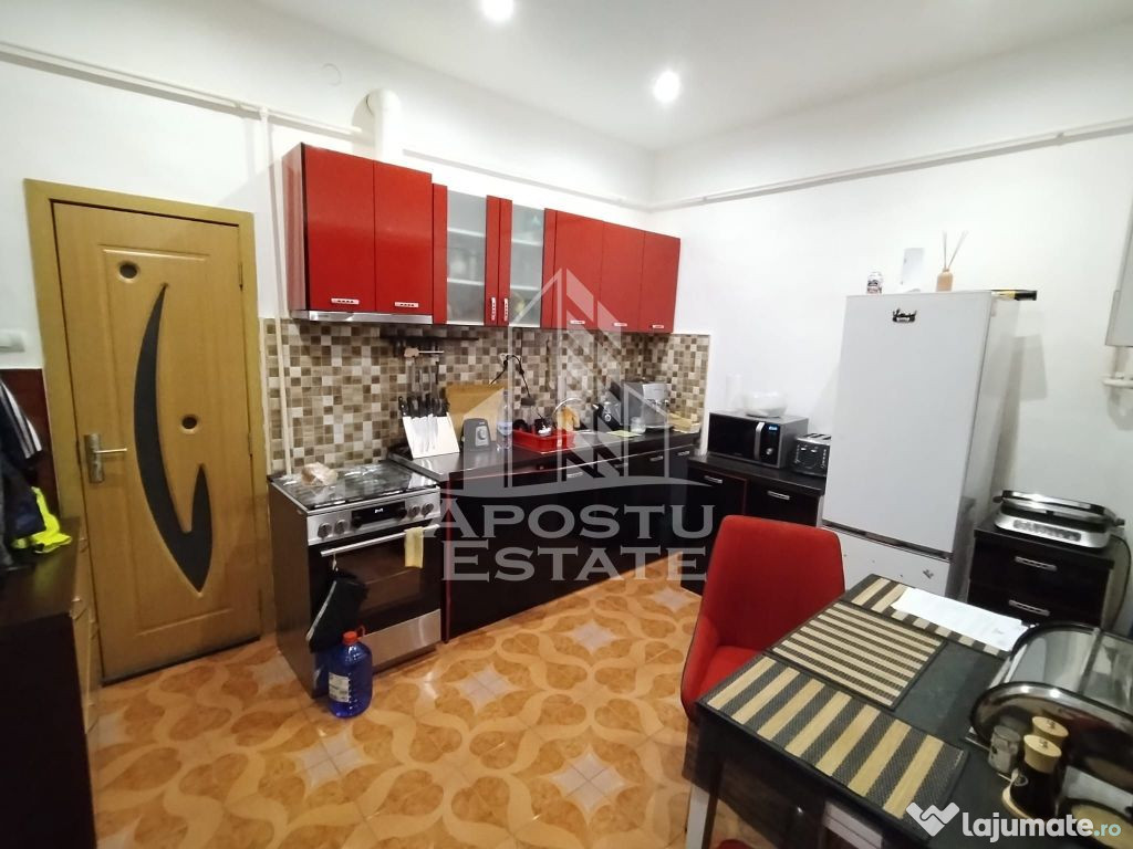 Apartament cu 2 camere la curte comuna in zona Odobescu