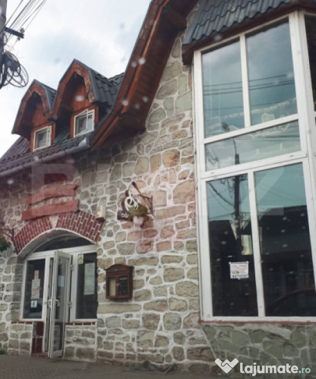Se vinde Casa de Piatră – clădire emblematică din centr