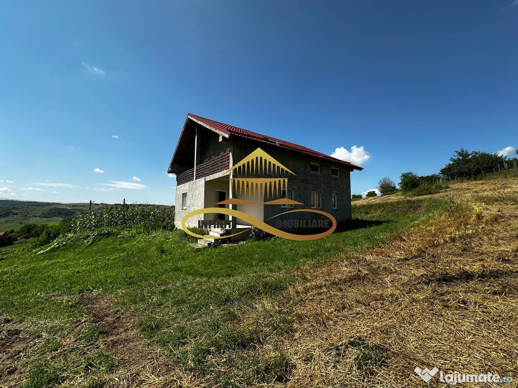 Casa de vanzare in Secuieni / Bacau