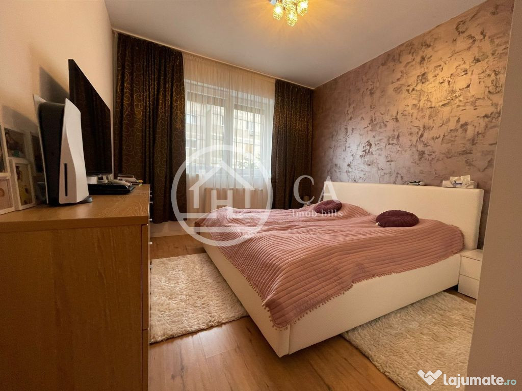 Apartament LUX de vanzare cu 3 camere în zona Calea Arad...