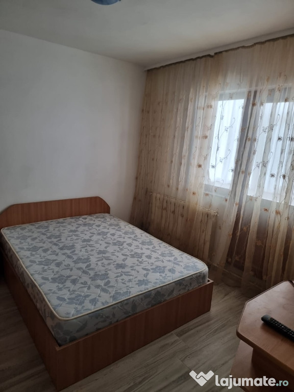 Inchiriez apartament 2 camere