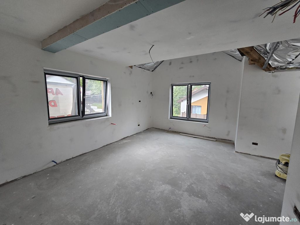 Apartament cu 4 camere 125 mp cu vedere la munti - Busten...