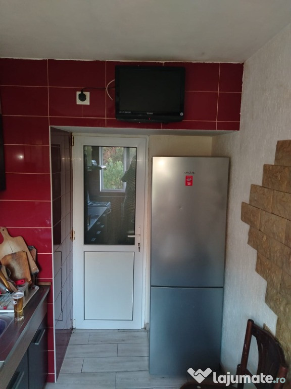 Închiriez apartament in regim hotelier