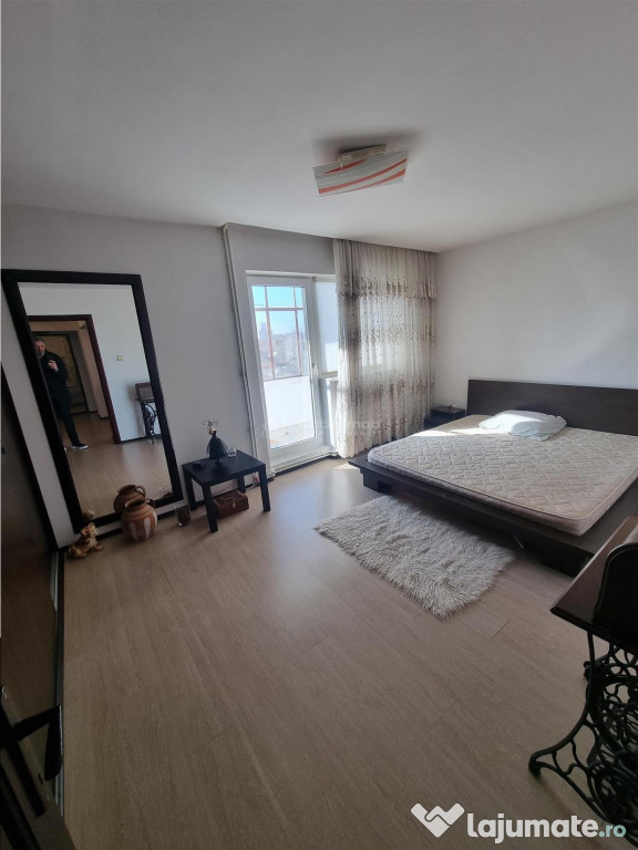 Apartament 3 cam renovat et 3 din 4 zona F-uri