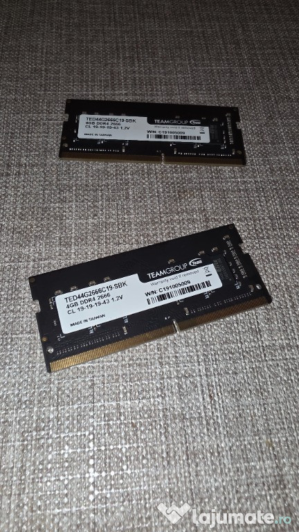 Vând kit RAM DDR4 2666 8GB
