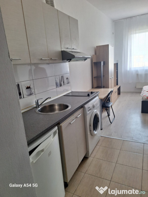 300 Euro! Garsoniera moderna langa Piata Nicolina