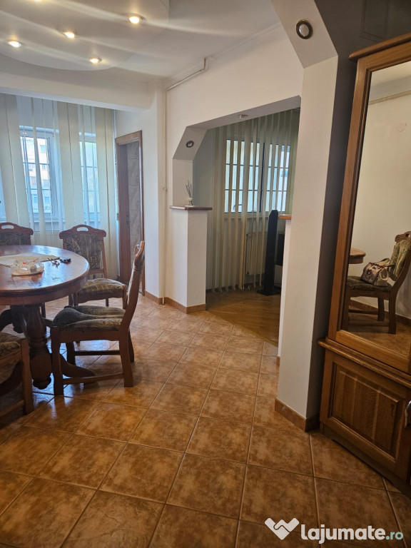 Apartament 3 camere 2 băi Calea lui Traian