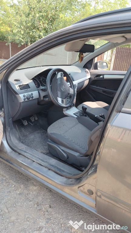 Opel Astra H brek