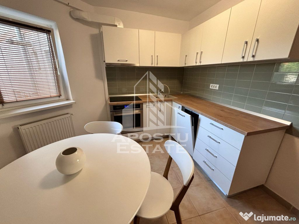 Apartament 3 camere, spatios, etaj 2, amenajat, zona Soar...