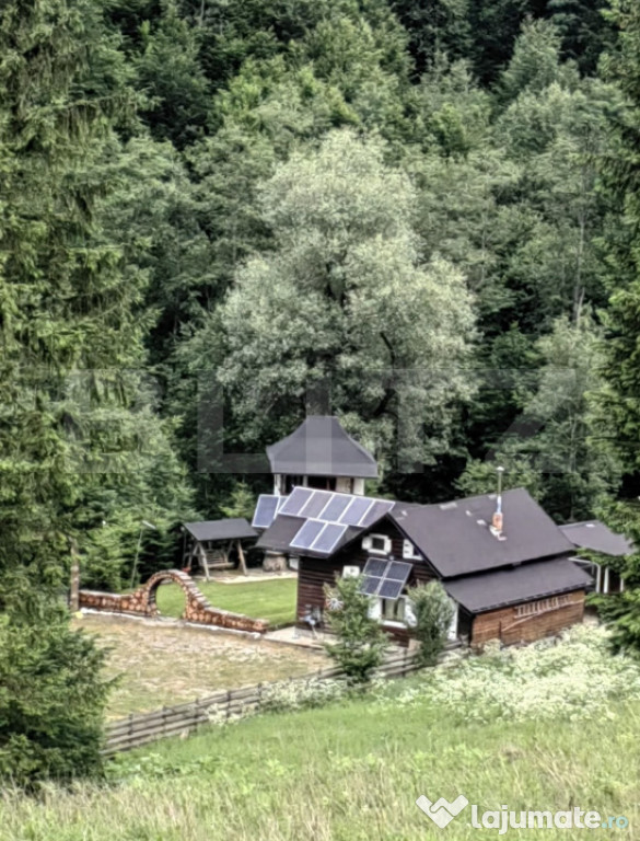 Cabana/Casa de vacanta in Molid, SV, 136 mp, teren cu 3300 m