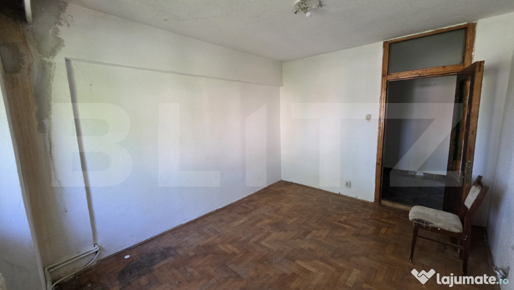 Apartament cu 3 camere, 75 mp, zona centrala