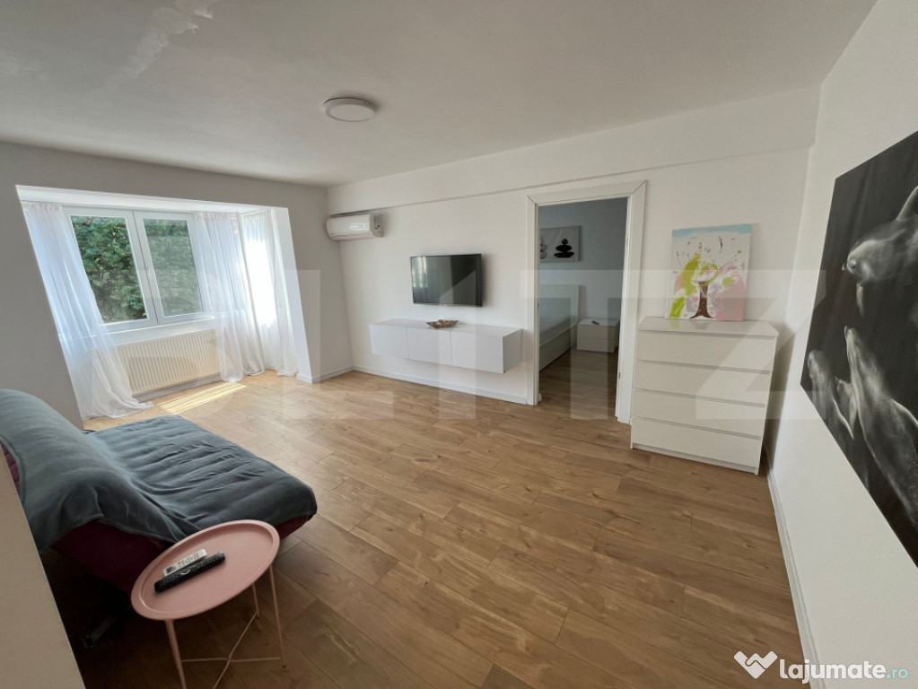 Apartament de inchiriat, cu 2 camere, 48 mp, zona ultracentr