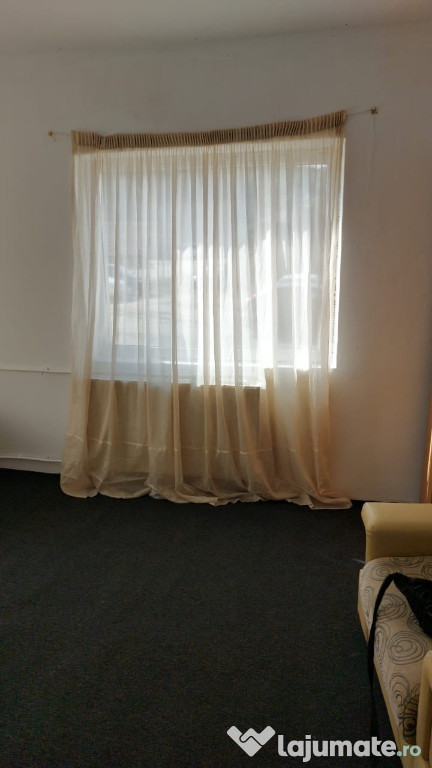 Închiriez garsoniera Maracineni zona institut pomicol