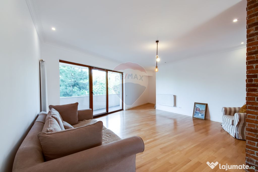 Apartament 4 camere | Sisesti | Curte |