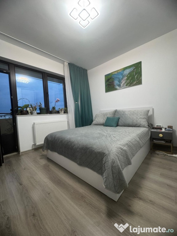 Apartament cu 2 camere, Decomandat - Mobilat si Utilat + Parcare