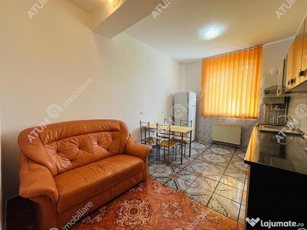 Apartament de inchiriat cu 3 camere zona Mihai Viteazul din