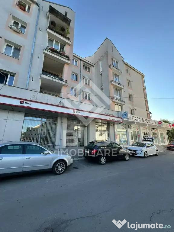 Apartament de vanzare 2 camere - 1 Decembrie