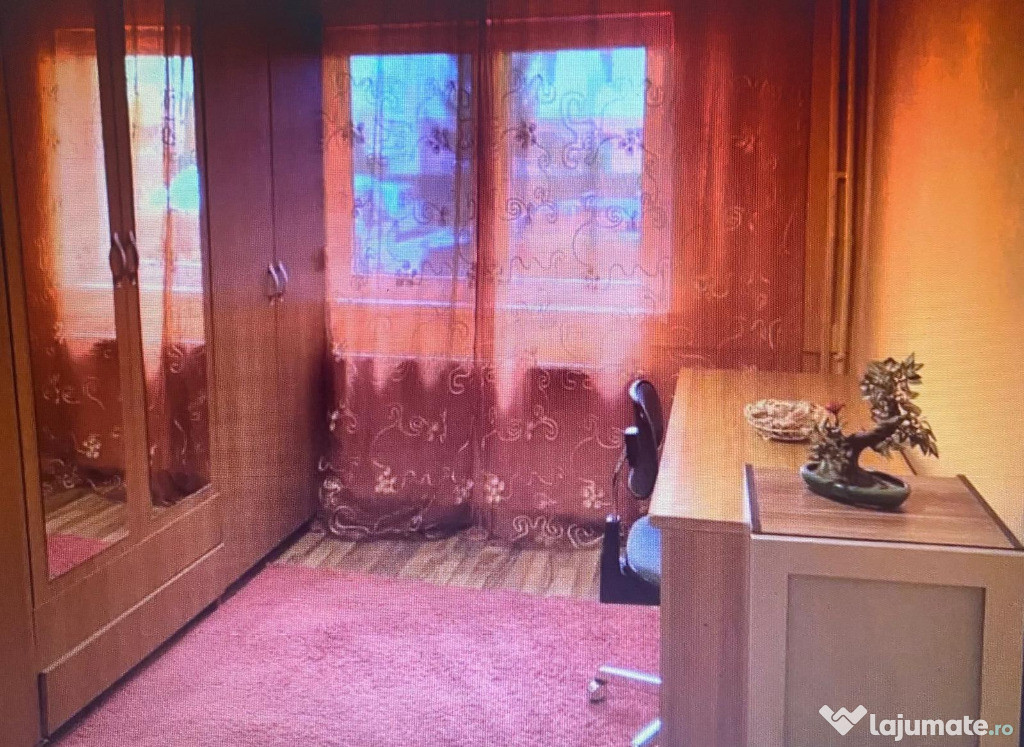 Apartament 2 camere, decomandat - zona Bartolomeu