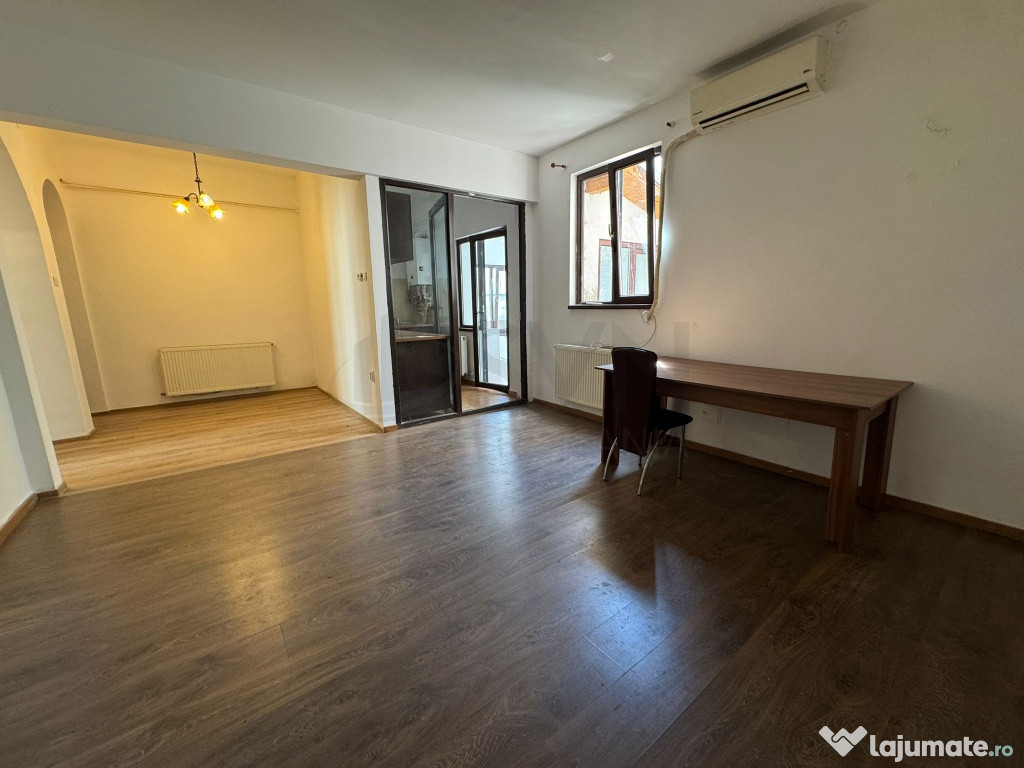 Apartament 4 camere parcare curte Unirii l Dudesti
