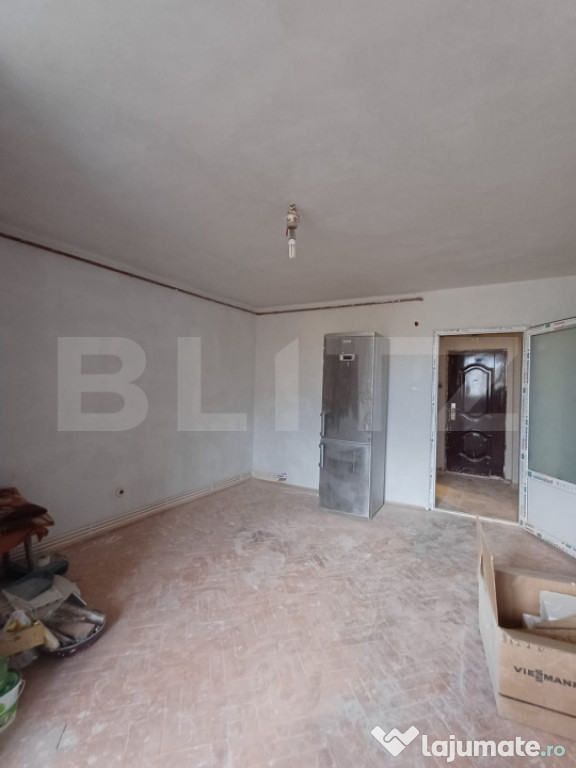 Garsoniera renovata 30 mp in zona Materna
