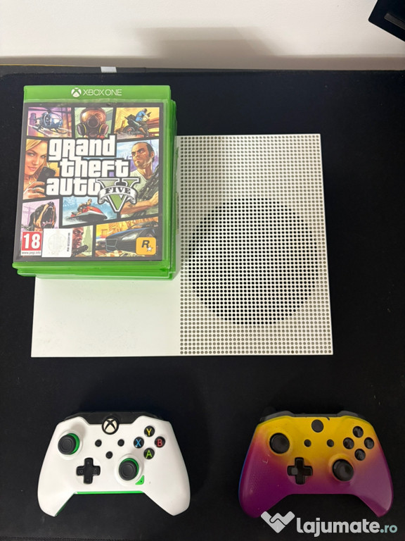 Xbox one S cu 2 manete și 5 jocuri !