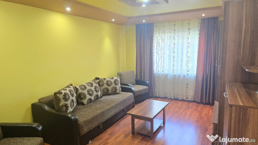 Vand apartament 2 camere decomandat in Deva, zona Zamfirescu, etaj 1,