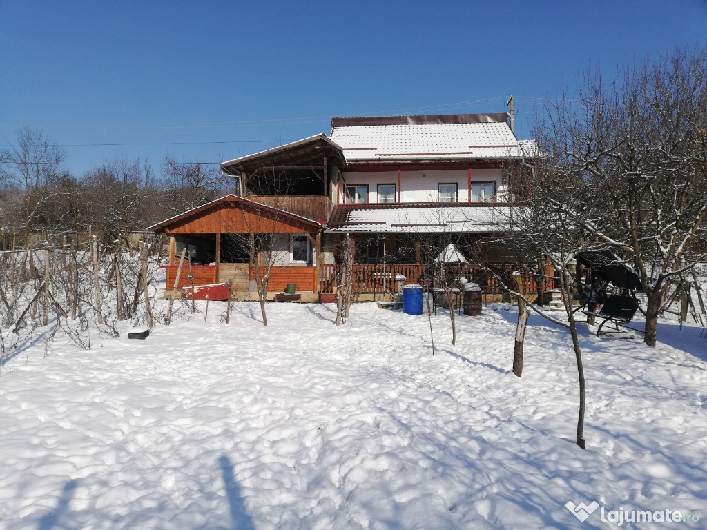 Casă de vânzare la țară