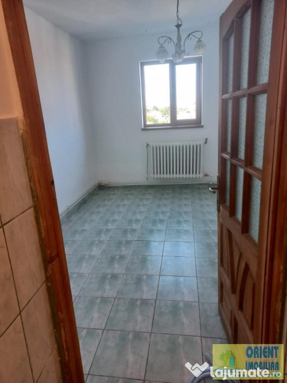 Cet, garsoniera de vanzare, etaj 2, Constanta