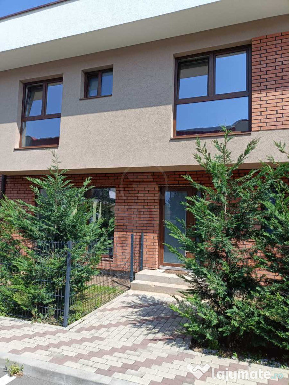 Casa cuplata de vanzare