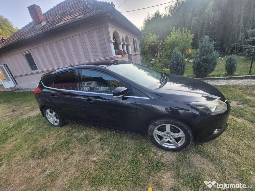 Ford Focus model scurt
