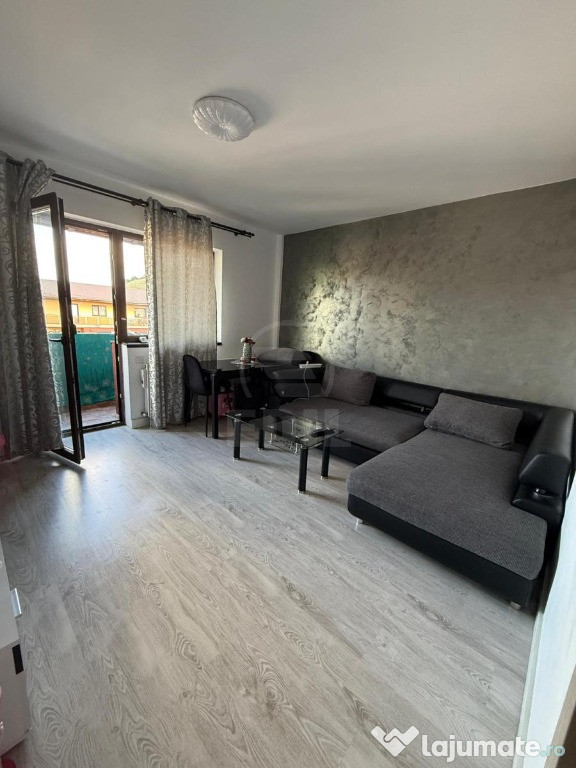 Oportunitate de investitie! Apartament cu 2 camere si parcare