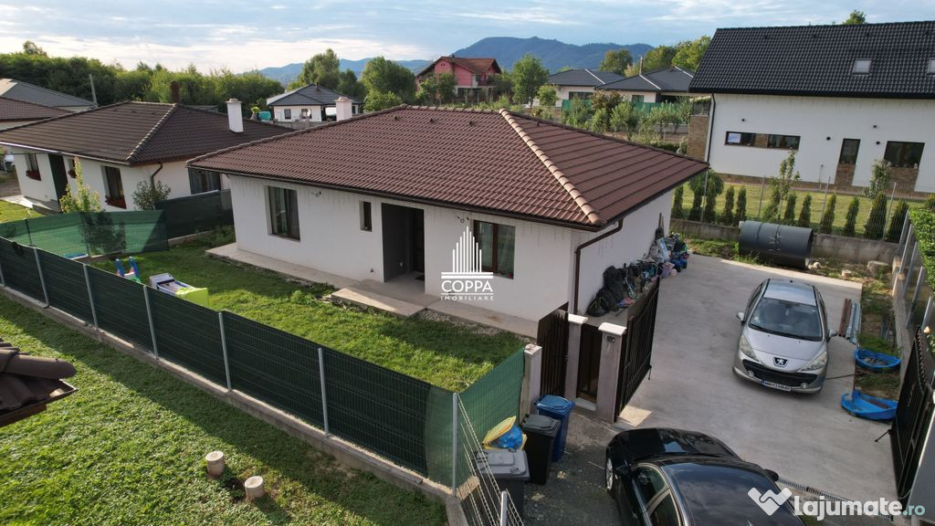 Casa zona Castel Transilvania