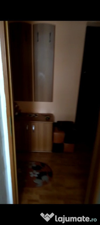 Vand apartment decomandat 2 camere
