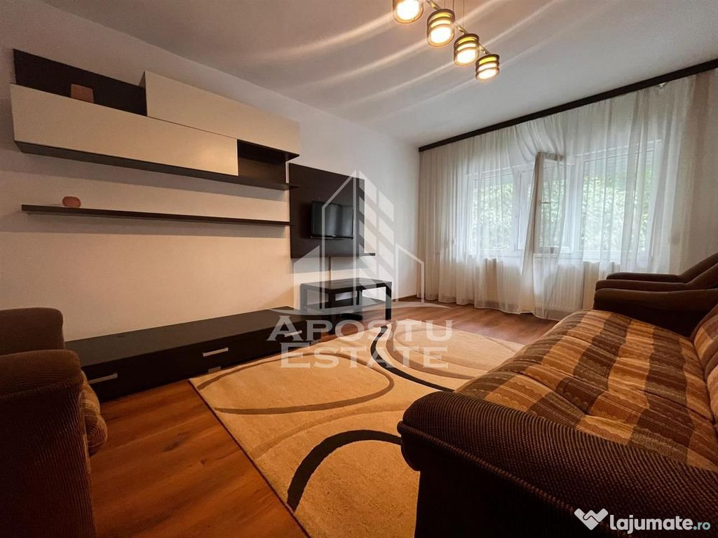Apartament cu 3 camere decomandat in zona Fabric