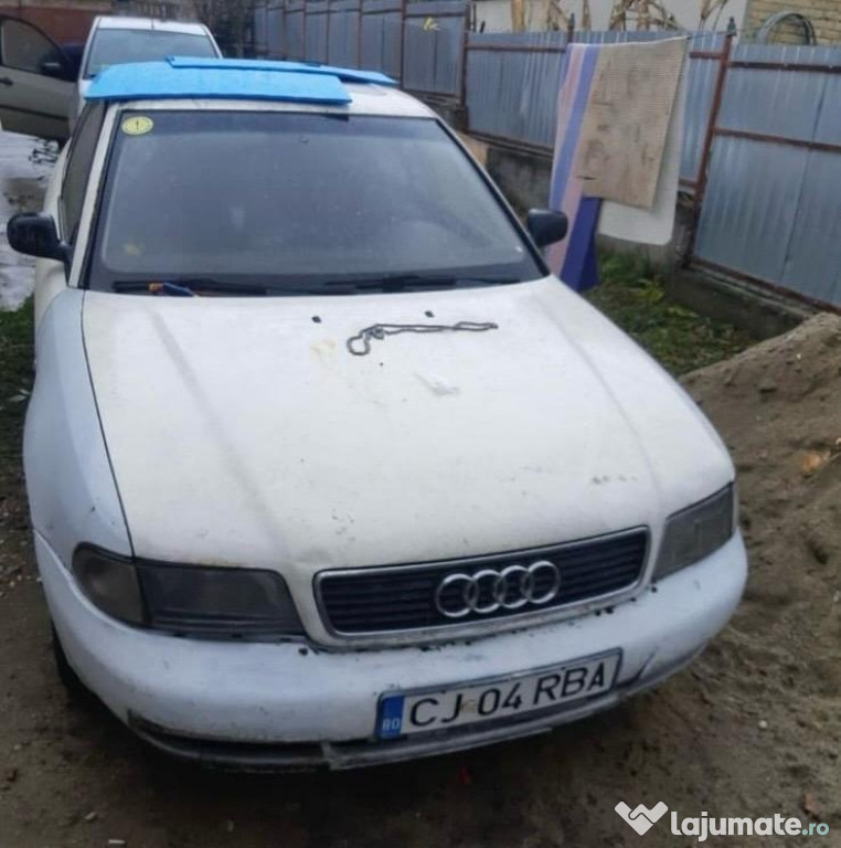 Dezmembrez Audi A4 1.8 benzina