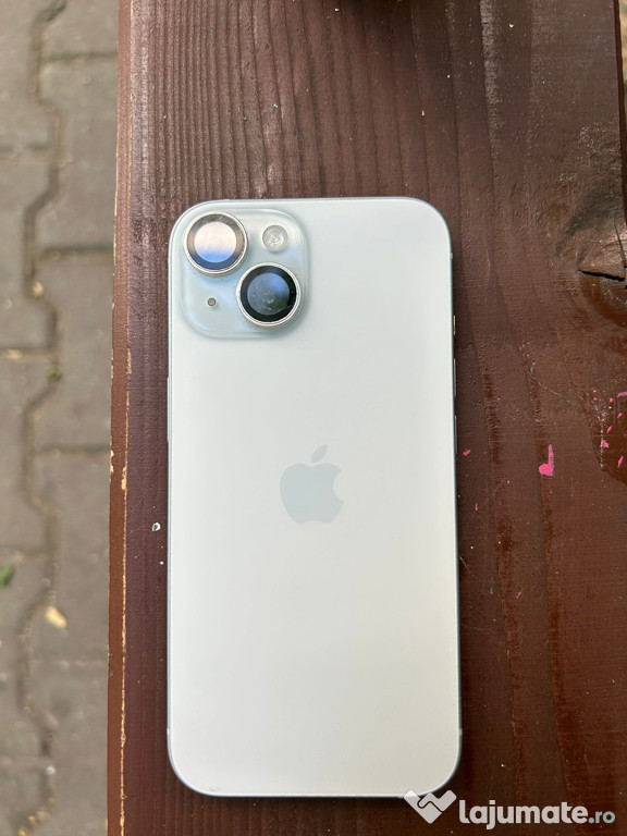 IPhone 15 baterie 86%