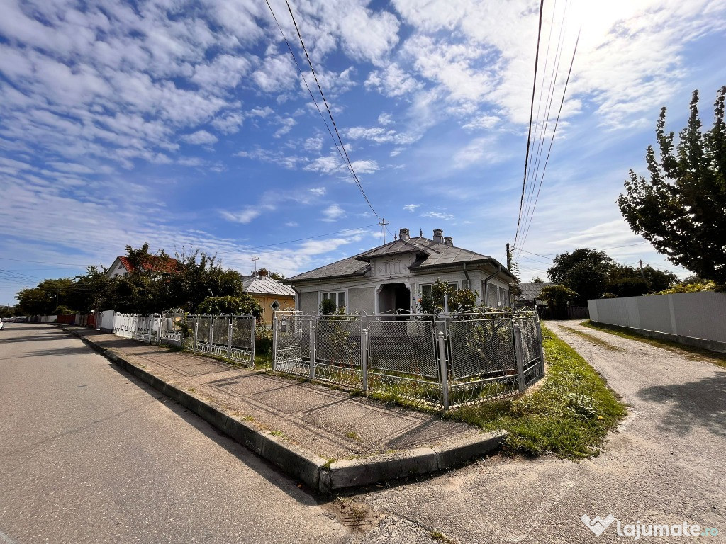 Casa de vânzare în INIMA Târgului Neamț