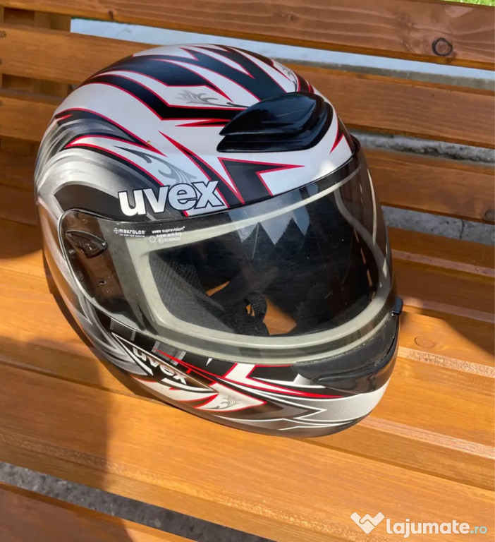 Casca moto UVEX ca noua