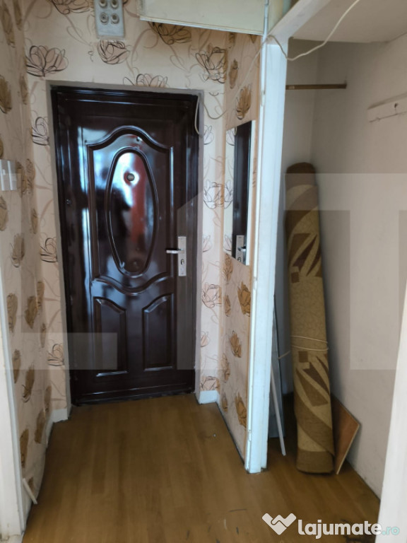 Garsonieră Eroii Revoluției, necesită renovare