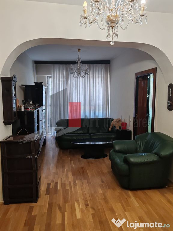 Apartament 4 camere Vasile Lascar