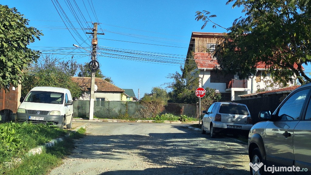 Teren de vanzare in Lazu, Centru - 950 mp