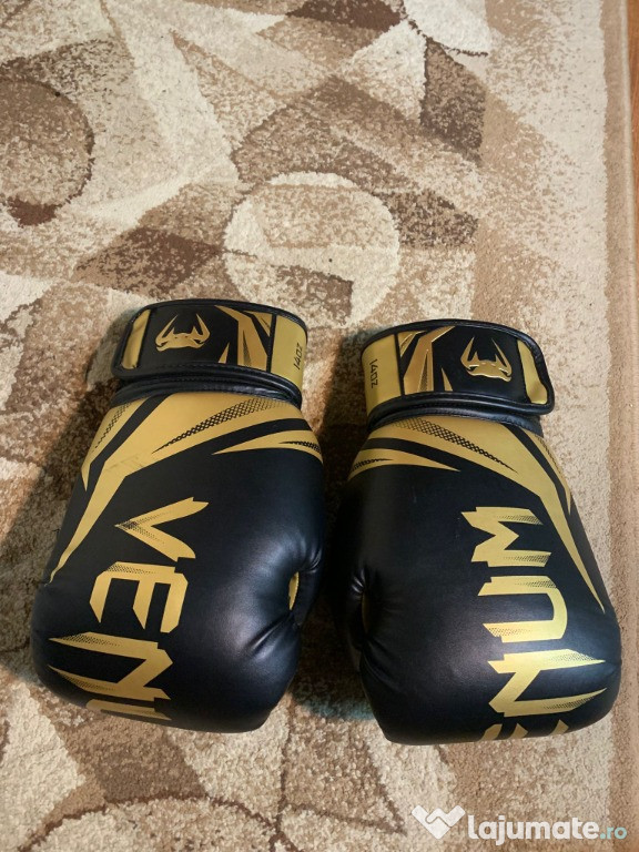 Vand manusi de box Venum