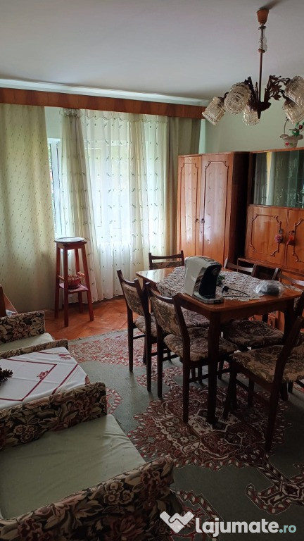 Apartament 3 camere, 68m2, zona Bradet