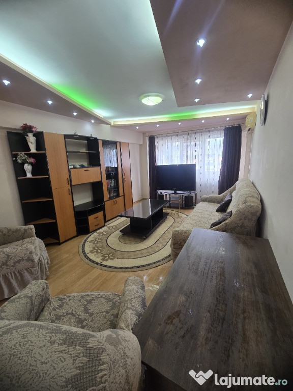 Proprietar inchiriez apartament 4 camere Mosilor