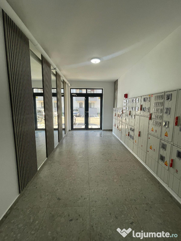 Garsoniera cu finisaje moderne|zona excelenta