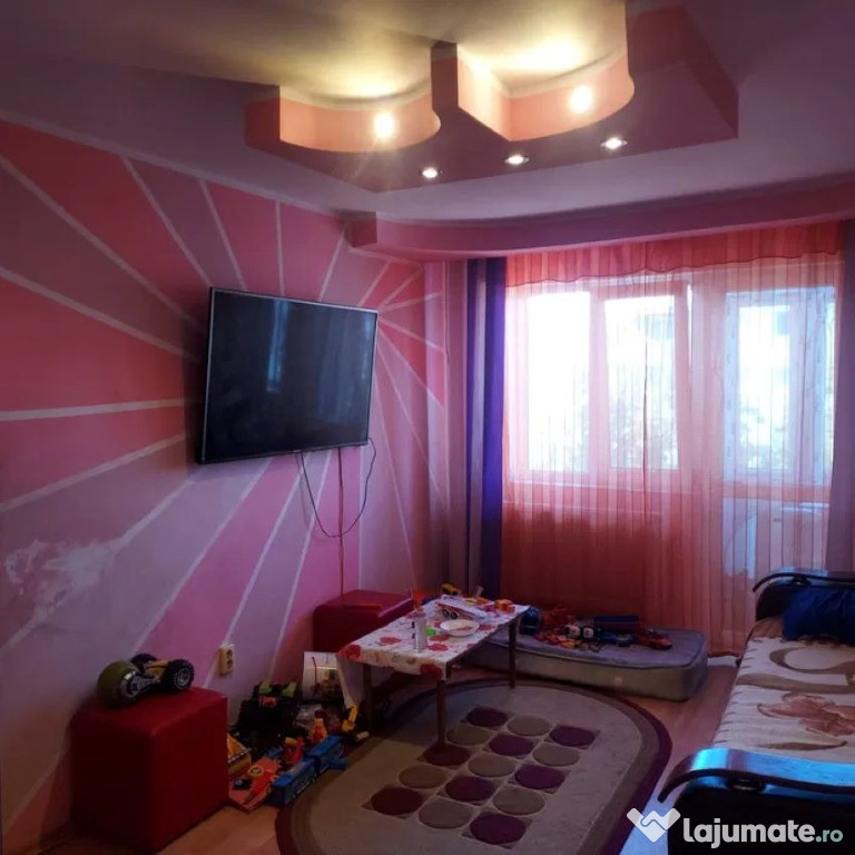 Apartament cu 3 camere in Micro 38